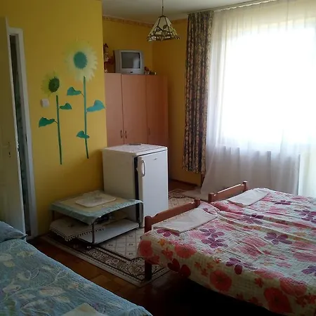 Keletifeny Vendeghaz 3*